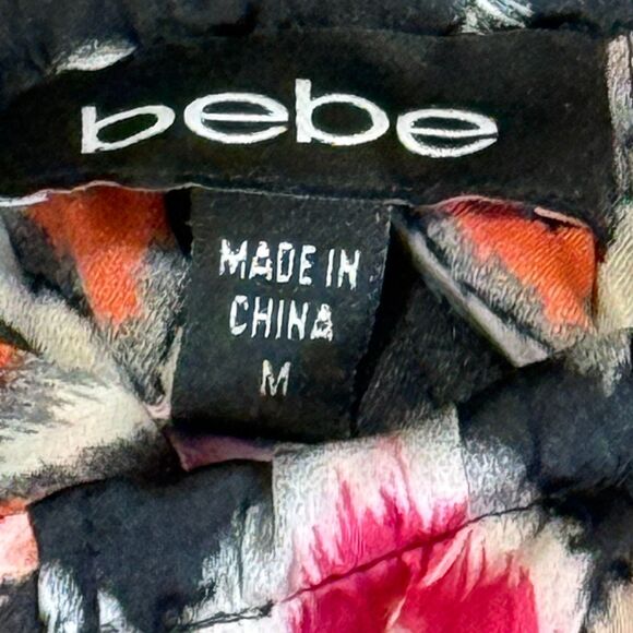 Bebe Boho Chic Tunic Blouse M Bell Sleeve Cold Shoulder Zigzag Chain Fringe Belt - Picture 7 of 9